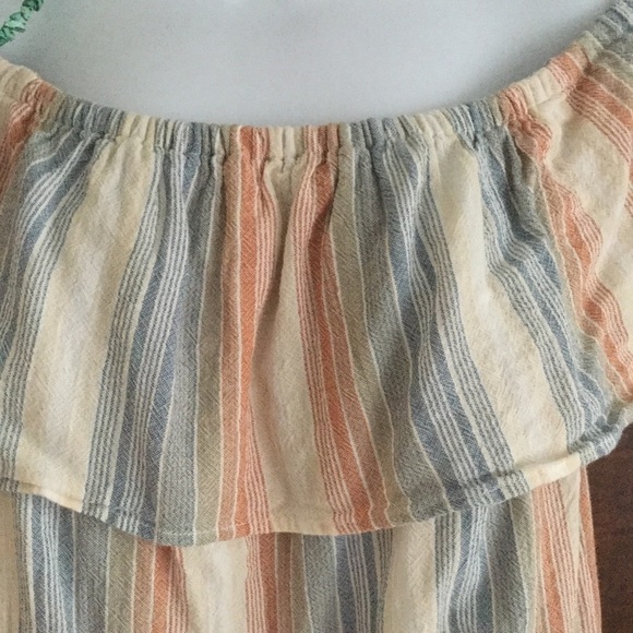 Off or On Shoulder Peasant Top - Picture 3 of 5